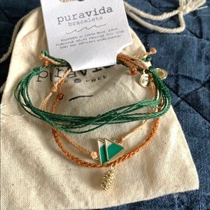 Set of 3 pura Vida bracelets (mtn, Pine cone)